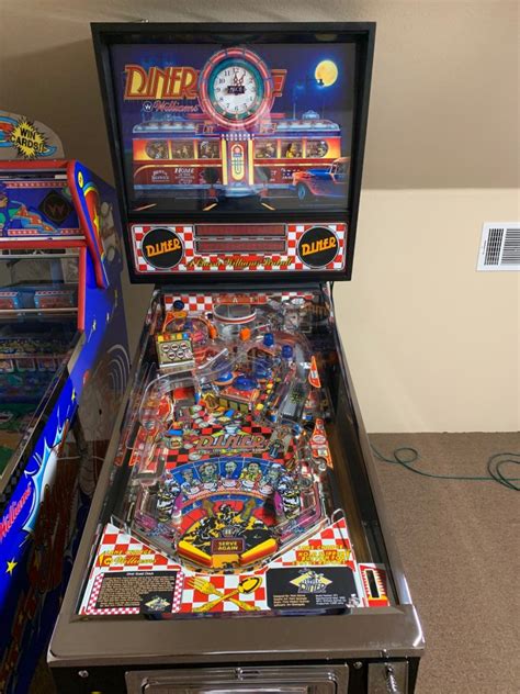 refurbished pinball machines for sale  Shipping to: 23917